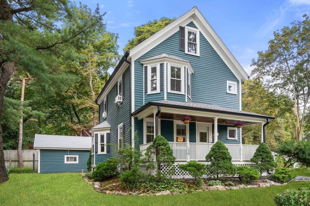28 River Road, Weston, MA 02493
