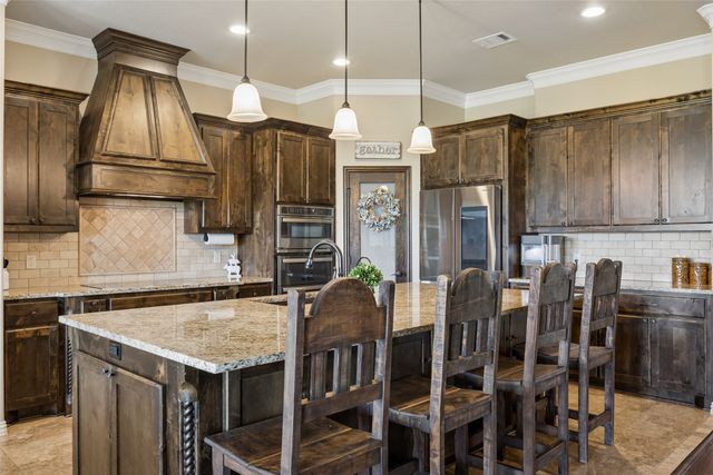135 Stanford Lane, Springtown, TX 76082