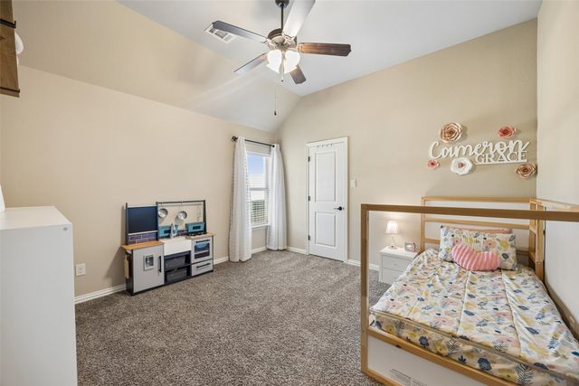 135 Stanford Lane, Springtown, TX 76082
