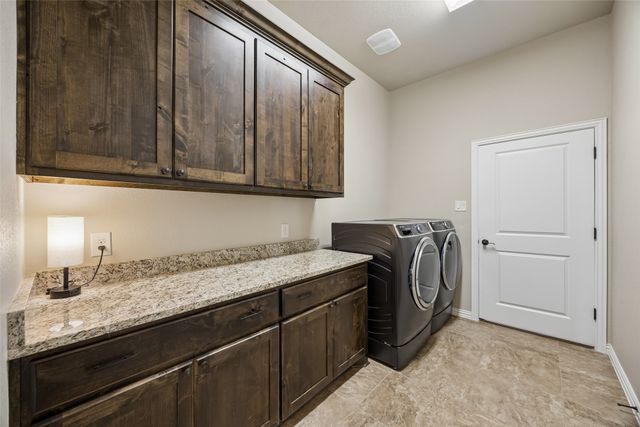 135 Stanford Lane, Springtown, TX 76082