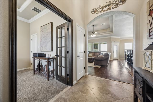 135 Stanford Lane, Springtown, TX 76082