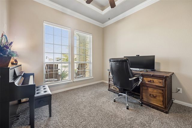 135 Stanford Lane, Springtown, TX 76082
