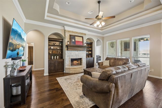 135 Stanford Lane, Springtown, TX 76082