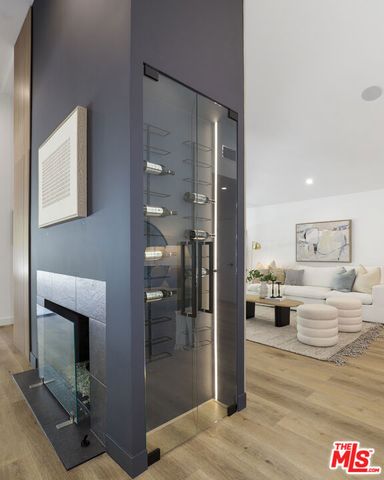 5900 Nita Avenue, Woodland Hills, CA 91367