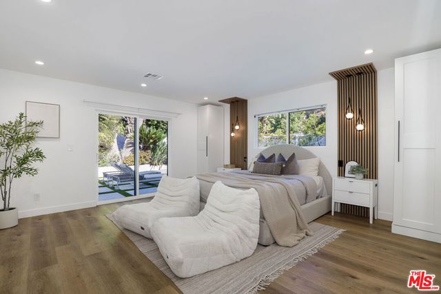 5900 Nita Avenue, Woodland Hills, CA 91367