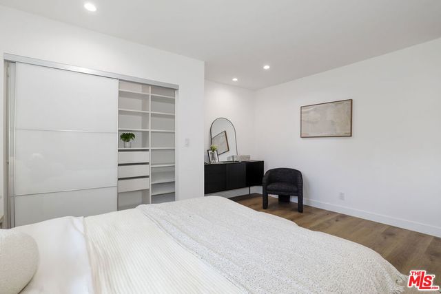 5900 Nita Avenue, Woodland Hills, CA 91367