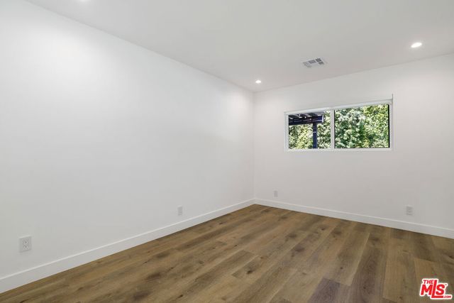 5900 Nita Avenue, Woodland Hills, CA 91367