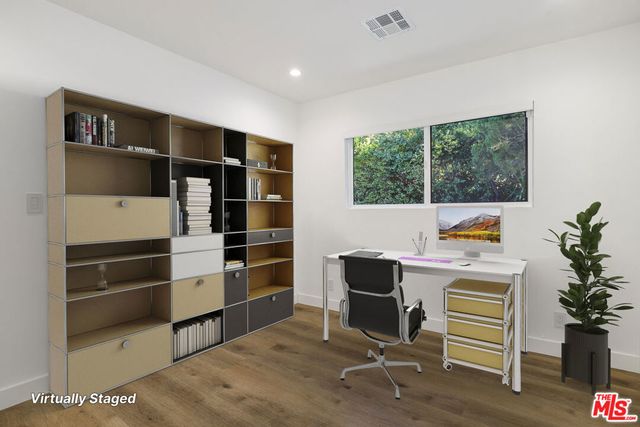 5900 Nita Avenue, Woodland Hills, CA 91367