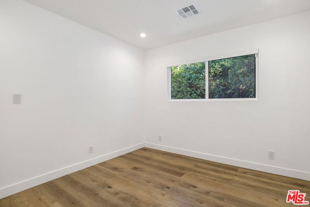 5900 Nita Avenue, Woodland Hills, CA 91367