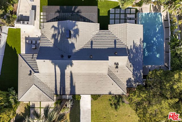 5900 Nita Avenue, Woodland Hills, CA 91367