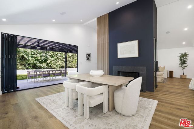 5900 Nita Avenue, Woodland Hills, CA 91367