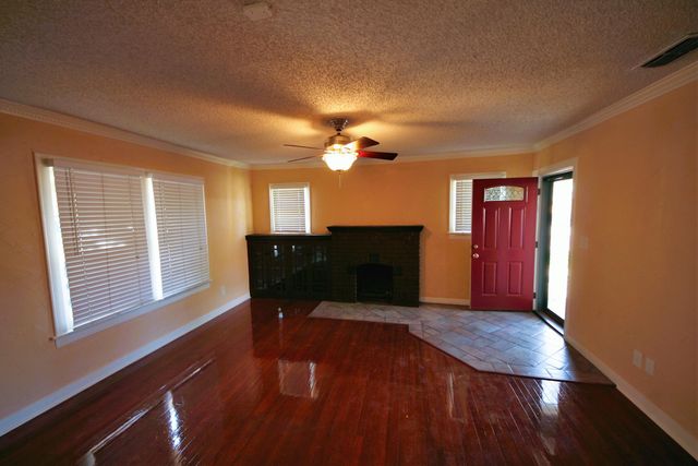 2603 20th Street, Lubbock, TX 79410