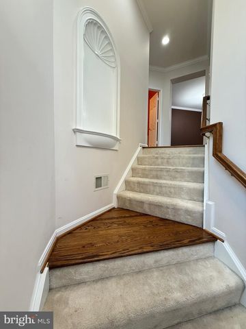 13627 CEDAR RUN LN, Herndon, VA 20171