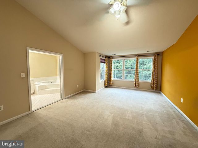 13627 CEDAR RUN LN, Herndon, VA 20171