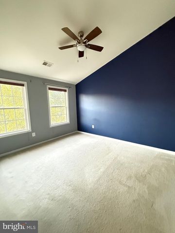 13627 CEDAR RUN LN, Herndon, VA 20171
