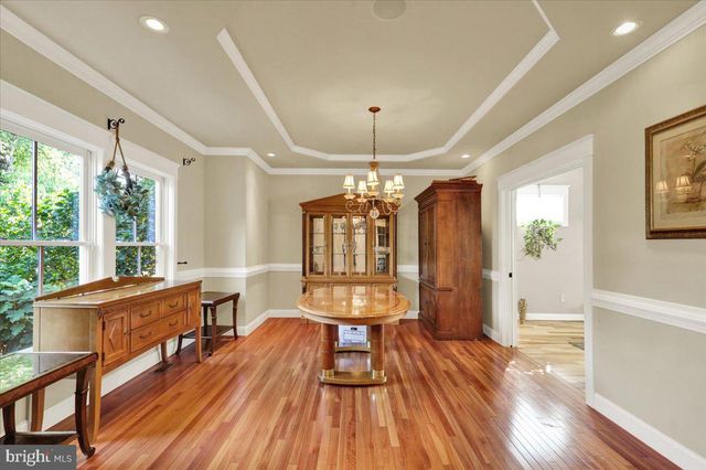805 N CRESCENT AVE, Hamburg, PA 19526