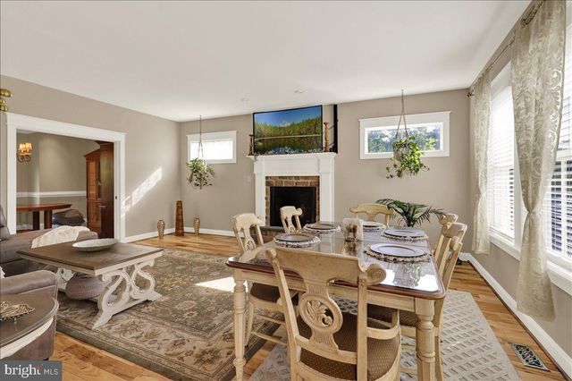 805 N CRESCENT AVE, Hamburg, PA 19526