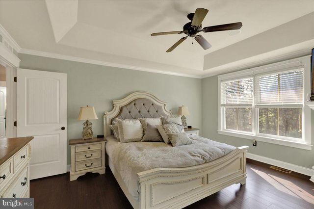 805 N CRESCENT AVE, Hamburg, PA 19526