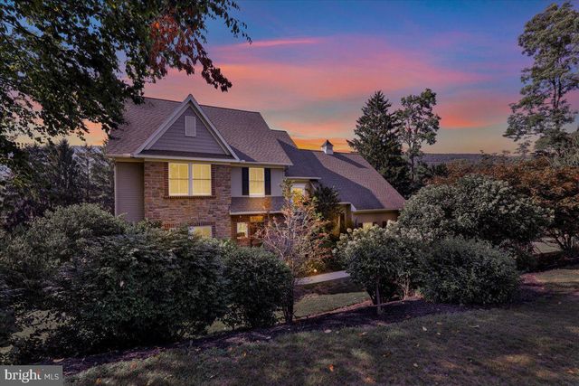 805 N CRESCENT AVE, Hamburg, PA 19526