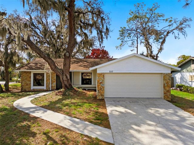 727 ISLETON DRIVE, Brandon, FL 33511