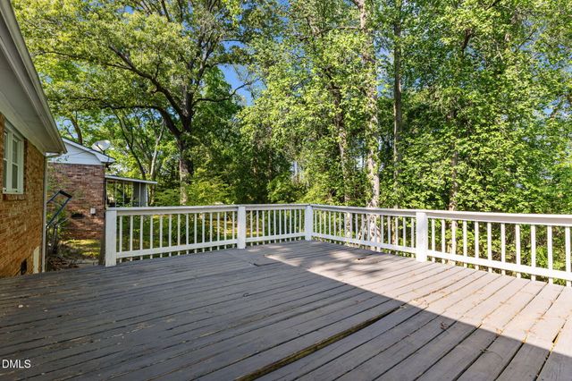 5308 Foxfire Road, Fayetteville, NC 28303