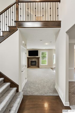 19302 Patterson Street, Omaha, NE 68135