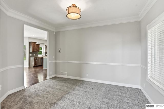 19302 Patterson Street, Omaha, NE 68135