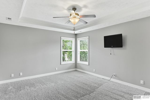 19302 Patterson Street, Omaha, NE 68135