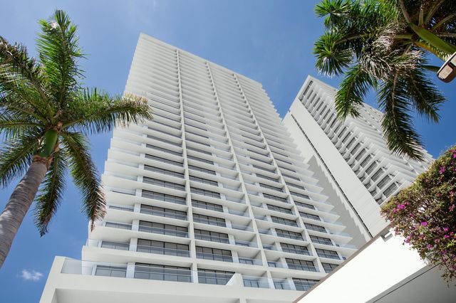 529 S Flagler Drive Th3e, West Palm Beach, FL 33401