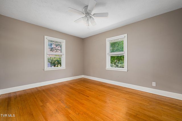 1100 Wateree Street, Kingsport, TN 37660