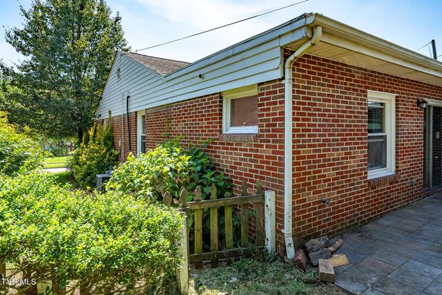 1100 Wateree Street, Kingsport, TN 37660