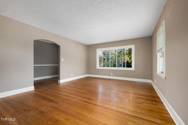 1100 Wateree Street, Kingsport, TN 37660