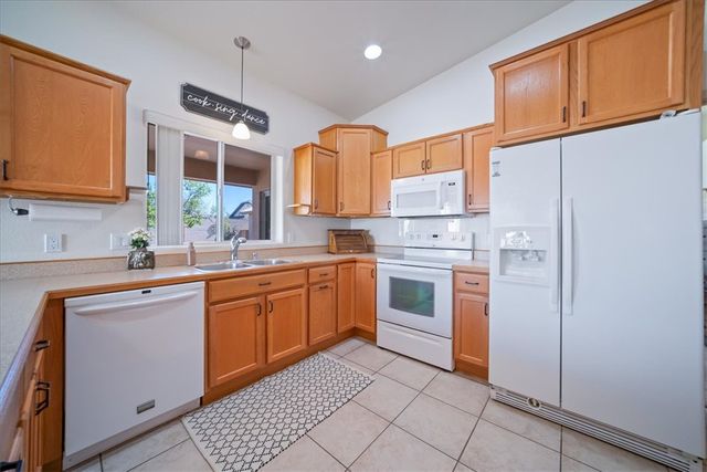 3960 N Diamond Drive, Kingman, AZ 86409