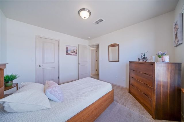 3960 N Diamond Drive, Kingman, AZ 86409