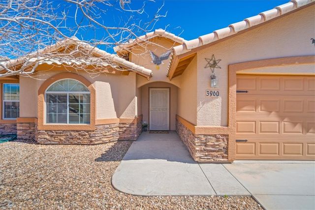 3960 N Diamond Drive, Kingman, AZ 86409