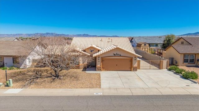 3960 N Diamond Drive, Kingman, AZ 86409