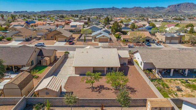 3960 N Diamond Drive, Kingman, AZ 86409