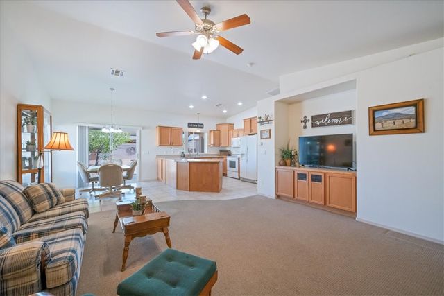 3960 N Diamond Drive, Kingman, AZ 86409