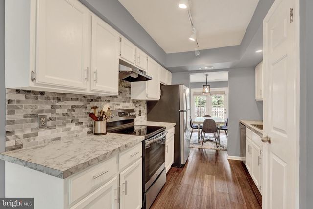 472 TRUMBULL CT, Newtown, PA 18940