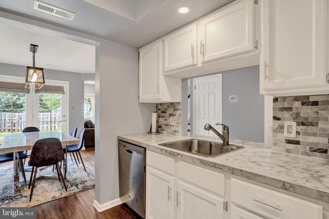 472 TRUMBULL CT, Newtown, PA 18940