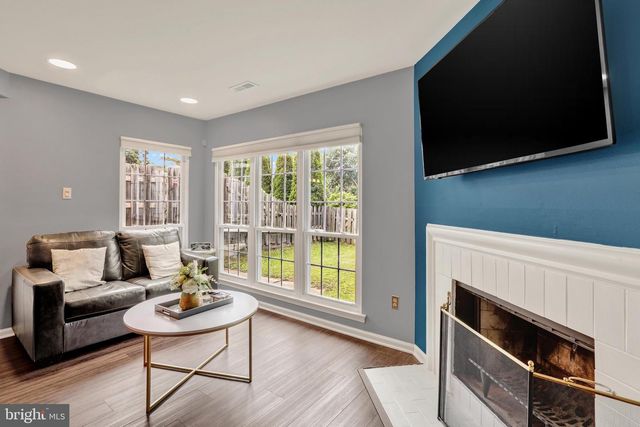 472 TRUMBULL CT, Newtown, PA 18940
