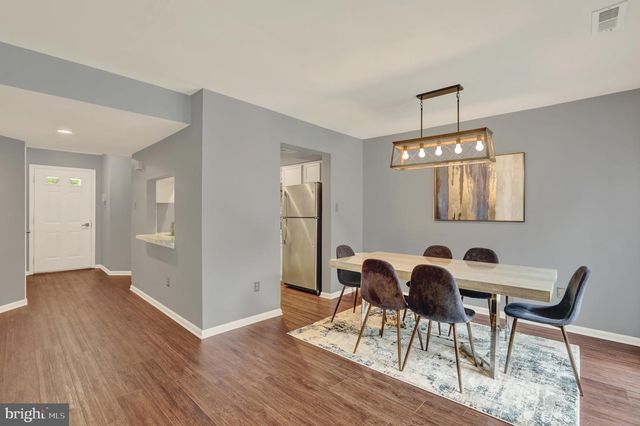 472 TRUMBULL CT, Newtown, PA 18940