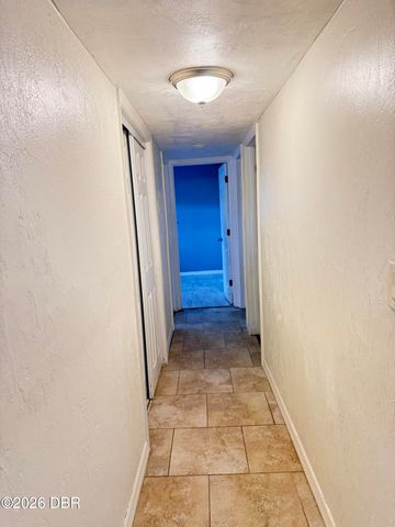 552 S Caroline Street, Daytona Beach, FL 32114