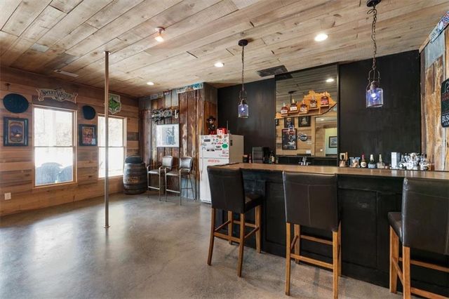 292 Etowah Drive, Dawsonville, GA 30534