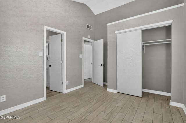 9128 BUR OAK Circle, El Paso, TX 79907