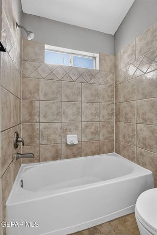 9128 BUR OAK Circle, El Paso, TX 79907