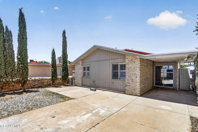 9128 BUR OAK Circle, El Paso, TX 79907