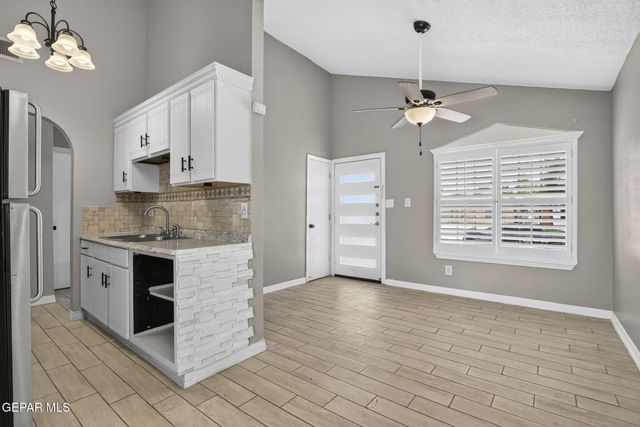 9128 BUR OAK Circle, El Paso, TX 79907