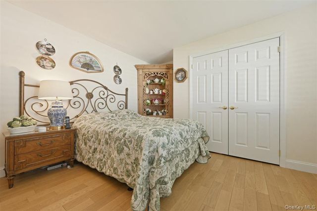 3937 Kingsberry Road, Seaford, NY 11783