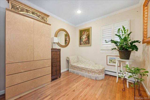 3937 Kingsberry Road, Seaford, NY 11783